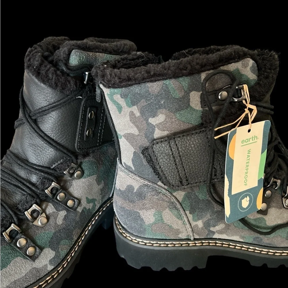 ⚠️ Last Pair NEW Earth Kodiak Glacier Camouflage Hiking Boots with Black Accents